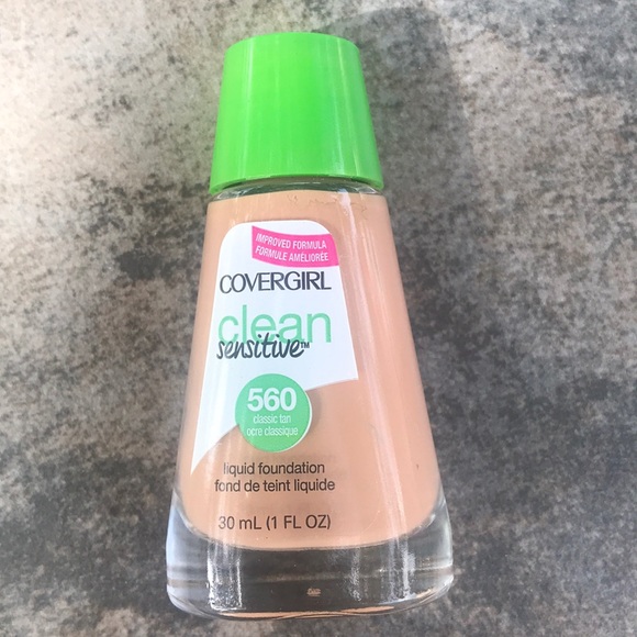 🌺 Cover Girl Clean Sensitive Liquid Foundation - 560 - Picture 1 of 5
